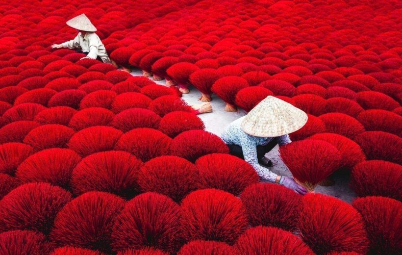 Hanoi: Incense Village, Hat, and Lacquer Artisanal Tour