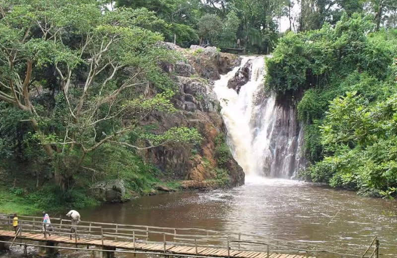 Jinja: Full day Tour with Source of the Nile Boat Cruise