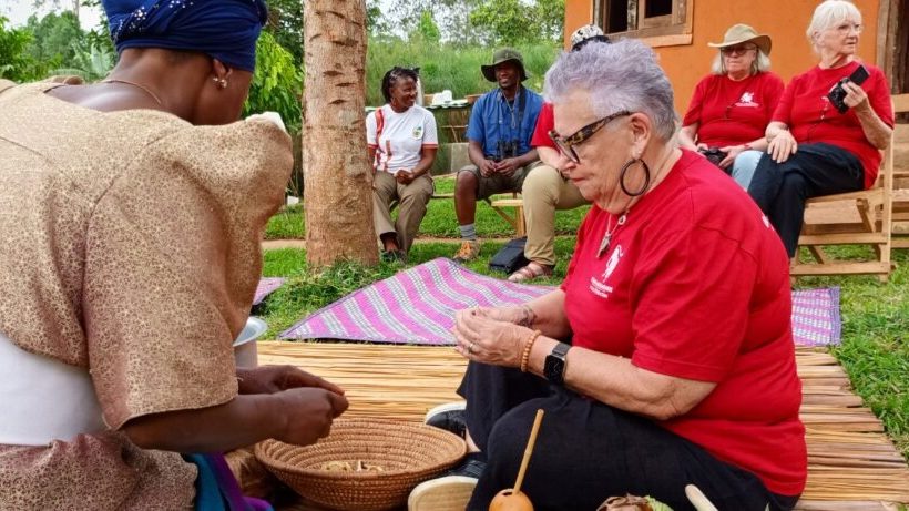 From Kampala: Ewaffe Cultural Village Day Trip with Lunch