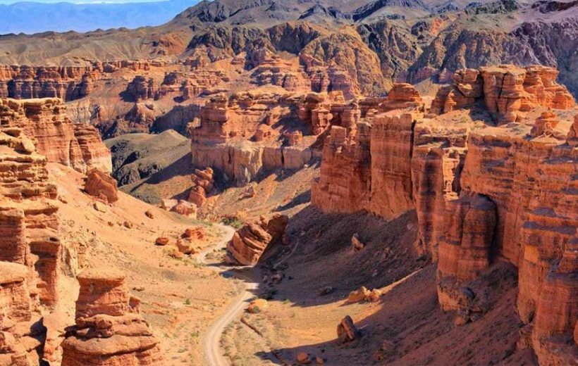 Private car tour to Charyn Canyon, Kolsay and Kayandi lake
